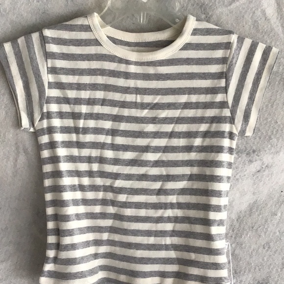 Peekaboo, children’s short set. Sz 4T - Picture 3 of 3